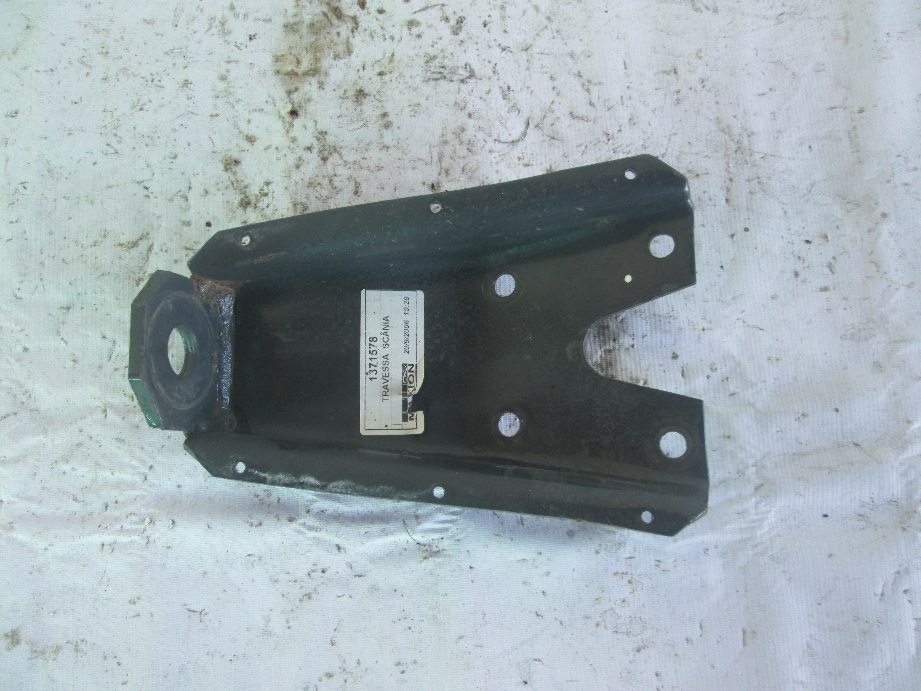 кронштейн переднего амортизатора верхний б/у - 1